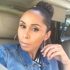 Meet your Posher, Whitney